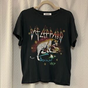 Daydreamer Charcoal Def Leppard Tee